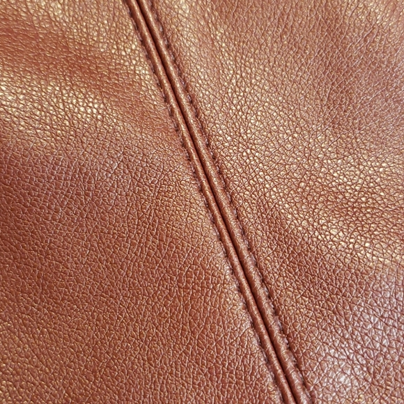 Andrew Marc, leather like, waste control, burgandy - Picture 12 of 14